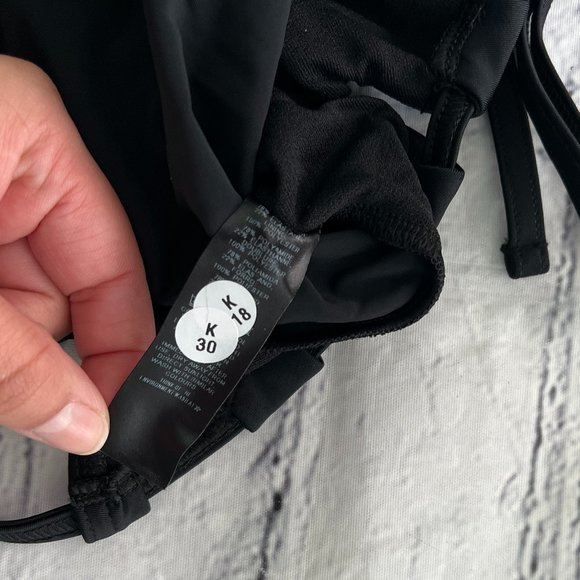 ASOS Design Key Hole Channel Back Swimsuit - Picture 5 of 6